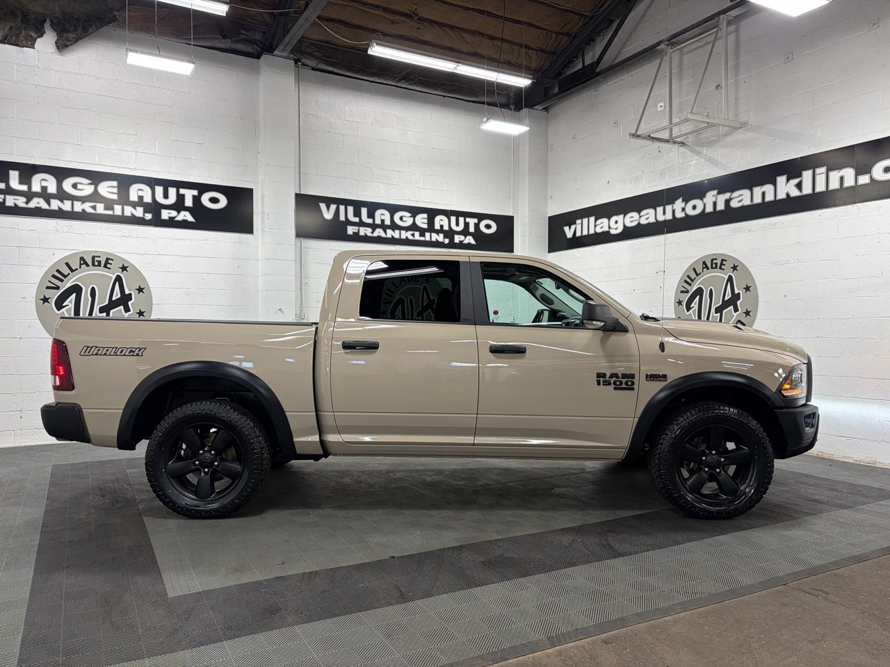 RAM 1500 Classic Warlock 4x4 Crew Cab 5'7" Box 2019