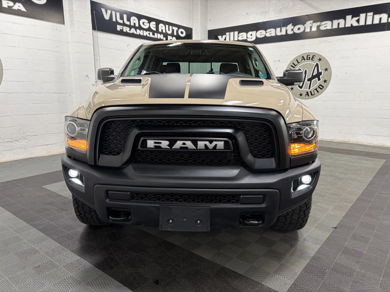 RAM 1500 Classic Warlock 4x4 Crew Cab 5'7" Box 2019