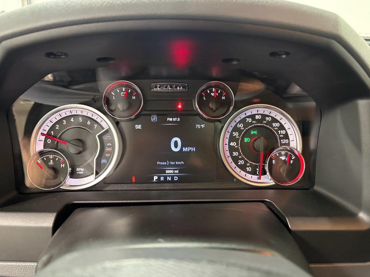 RAM 1500 Classic Warlock 4x4 Crew Cab 5'7" Box 2019