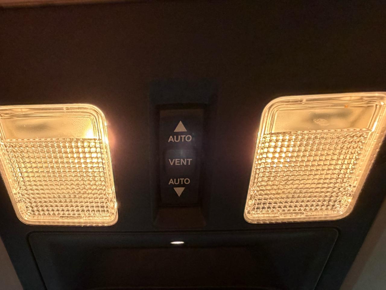 RAM 1500 Classic Warlock 4x4 Crew Cab 5'7" Box 2019