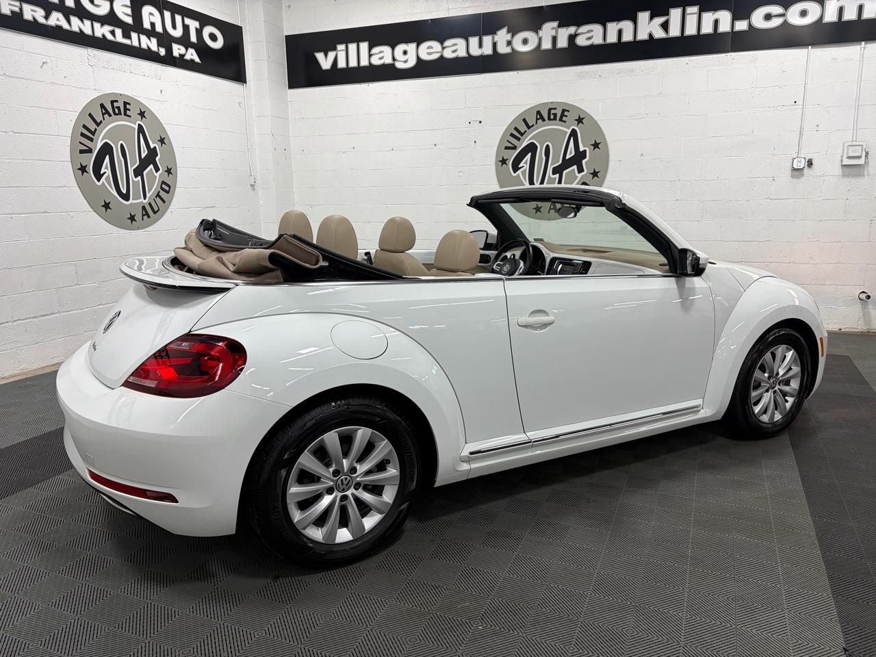 Volkswagen Beetle 2.0T SE Convertible 2018