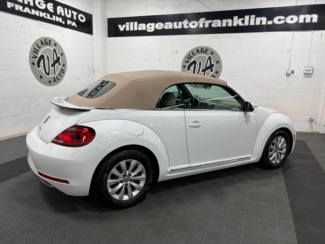 Volkswagen Beetle 2.0T SE Convertible 2018
