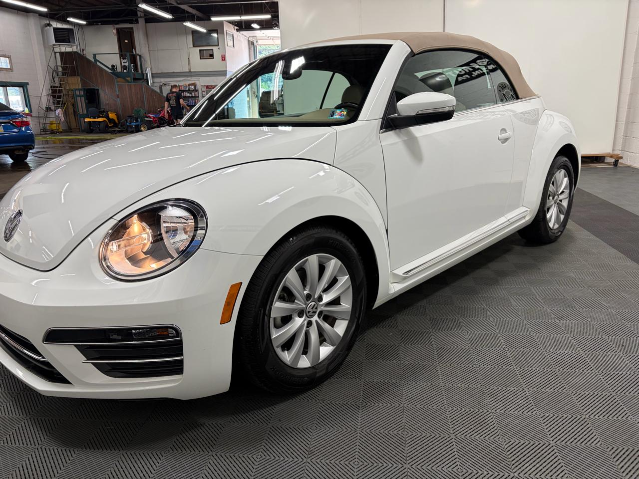 Volkswagen Beetle 2.0T SE Convertible 2018