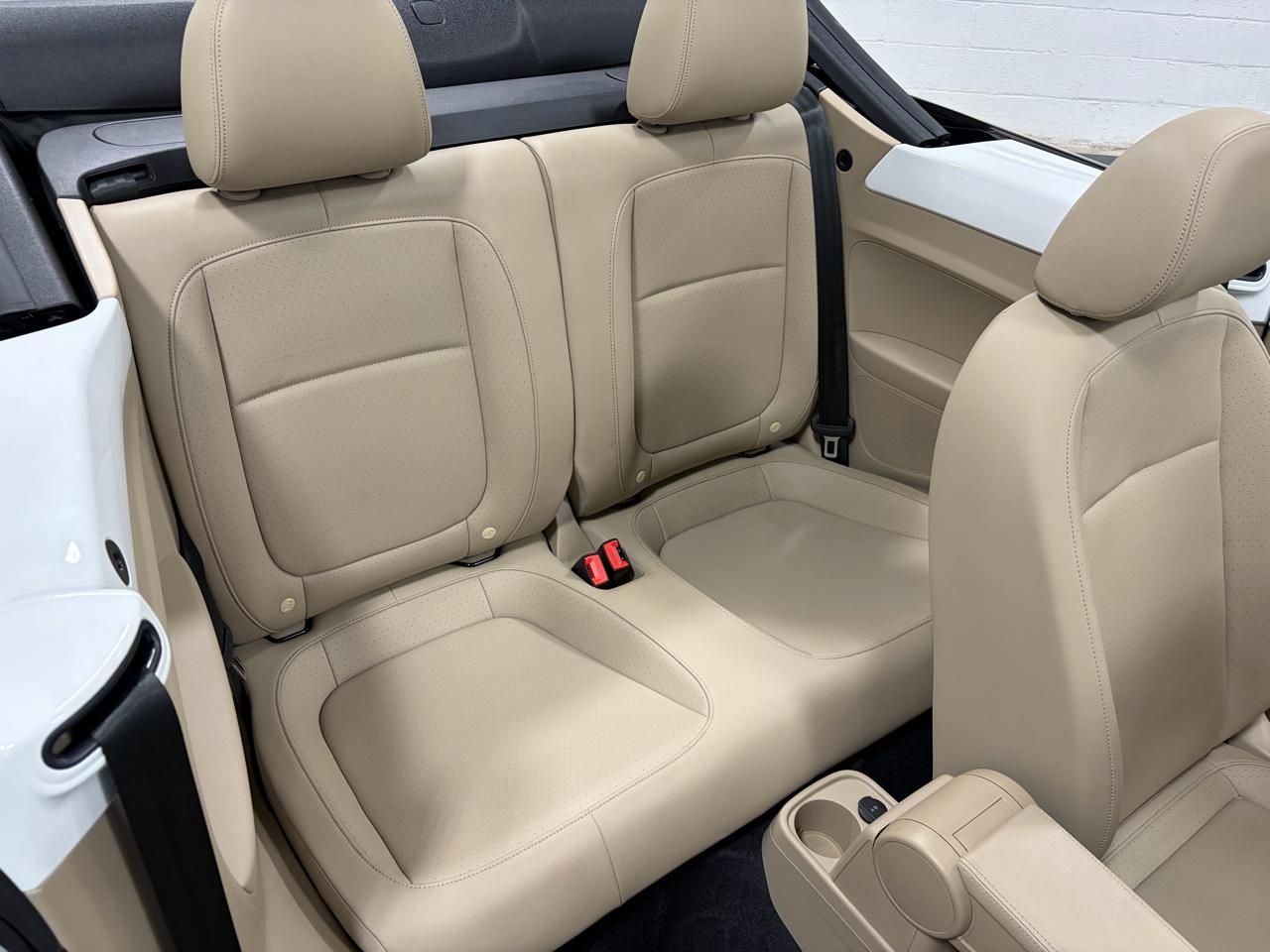 Volkswagen Beetle 2.0T SE Convertible 2018