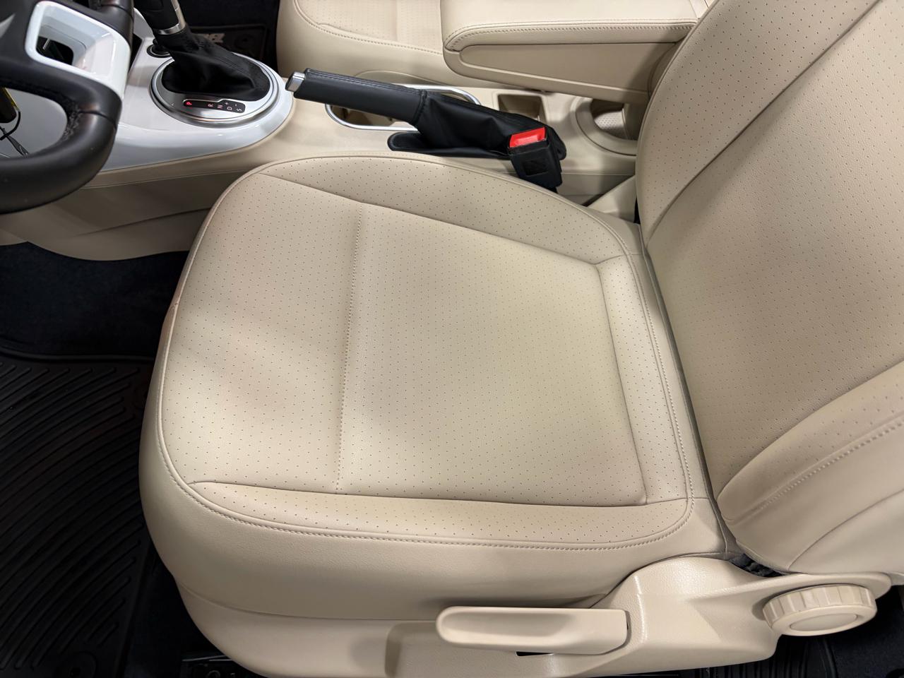 Volkswagen Beetle 2.0T SE Convertible 2018