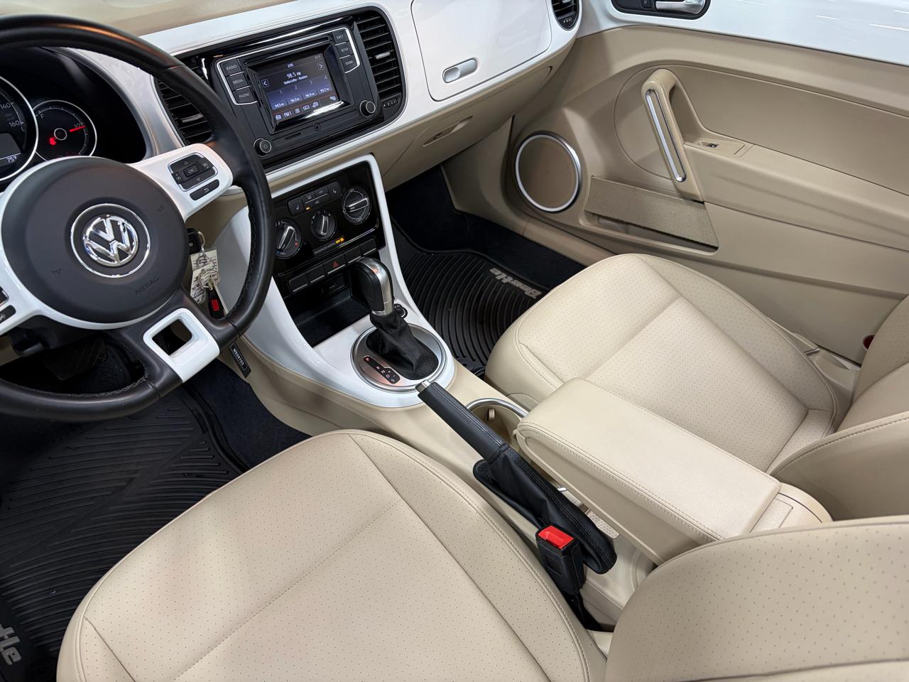 Volkswagen Beetle 2.0T SE Convertible 2018