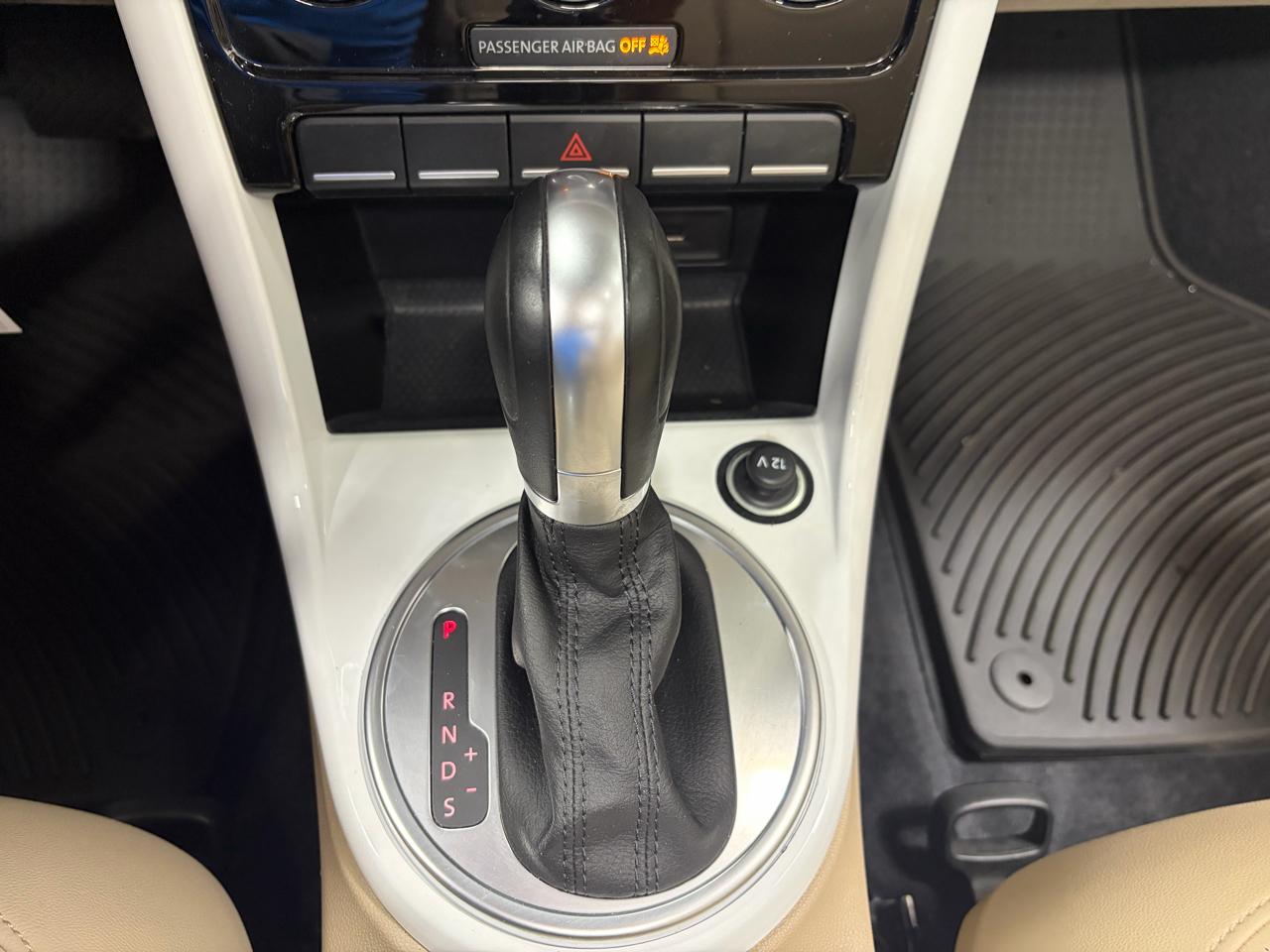 Volkswagen Beetle 2.0T SE Convertible 2018