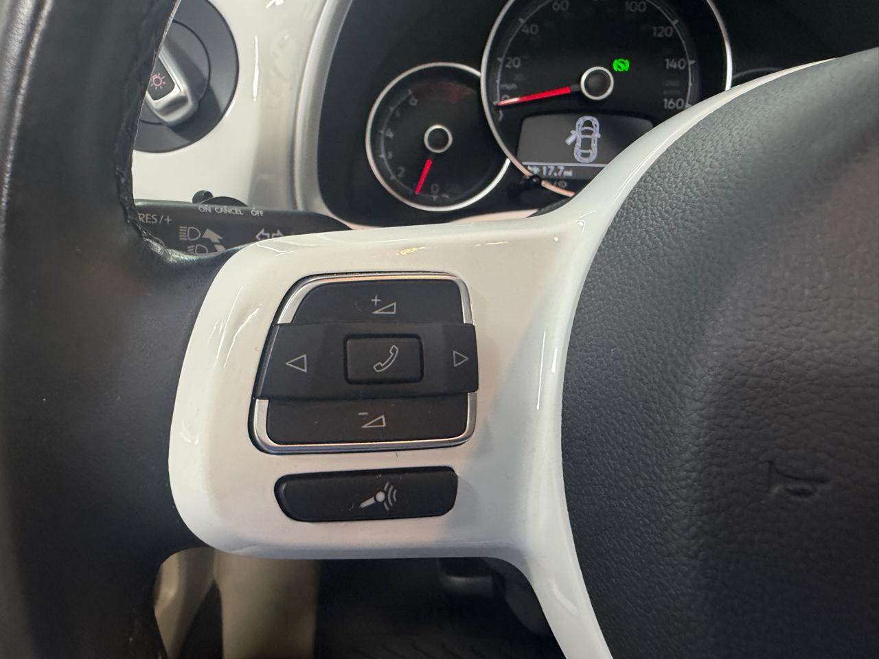 Volkswagen Beetle 2.0T SE Convertible 2018