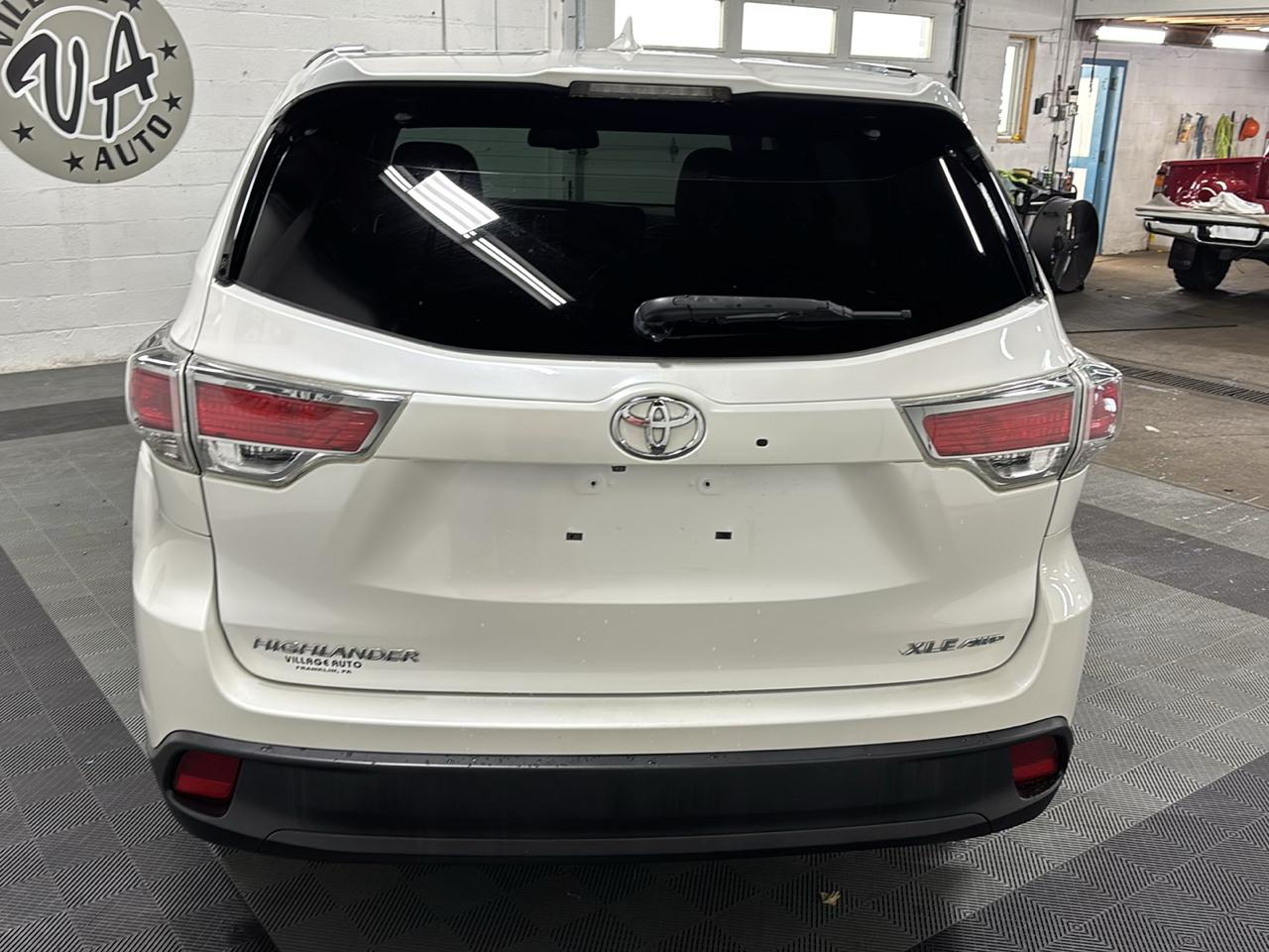 Toyota Highlander XLE AWD V6 2015