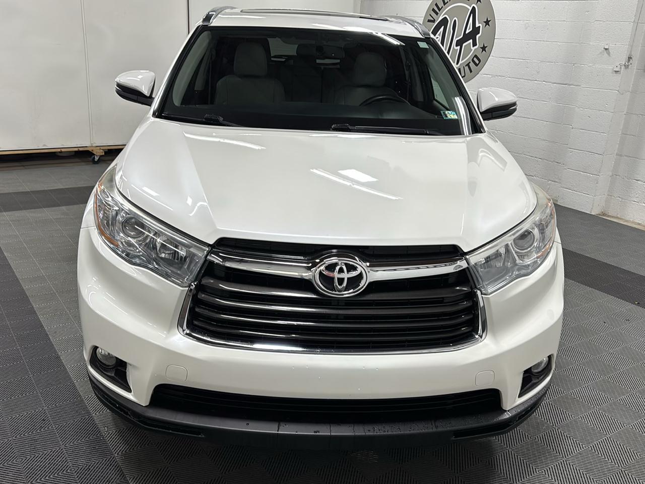 Toyota Highlander XLE AWD V6 2015