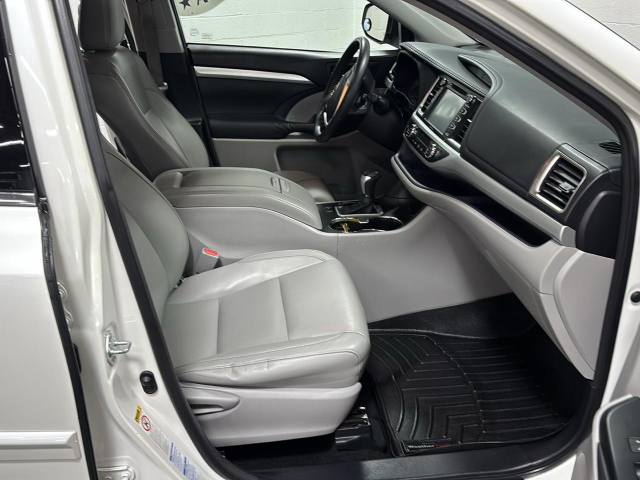Toyota Highlander XLE AWD V6 2015