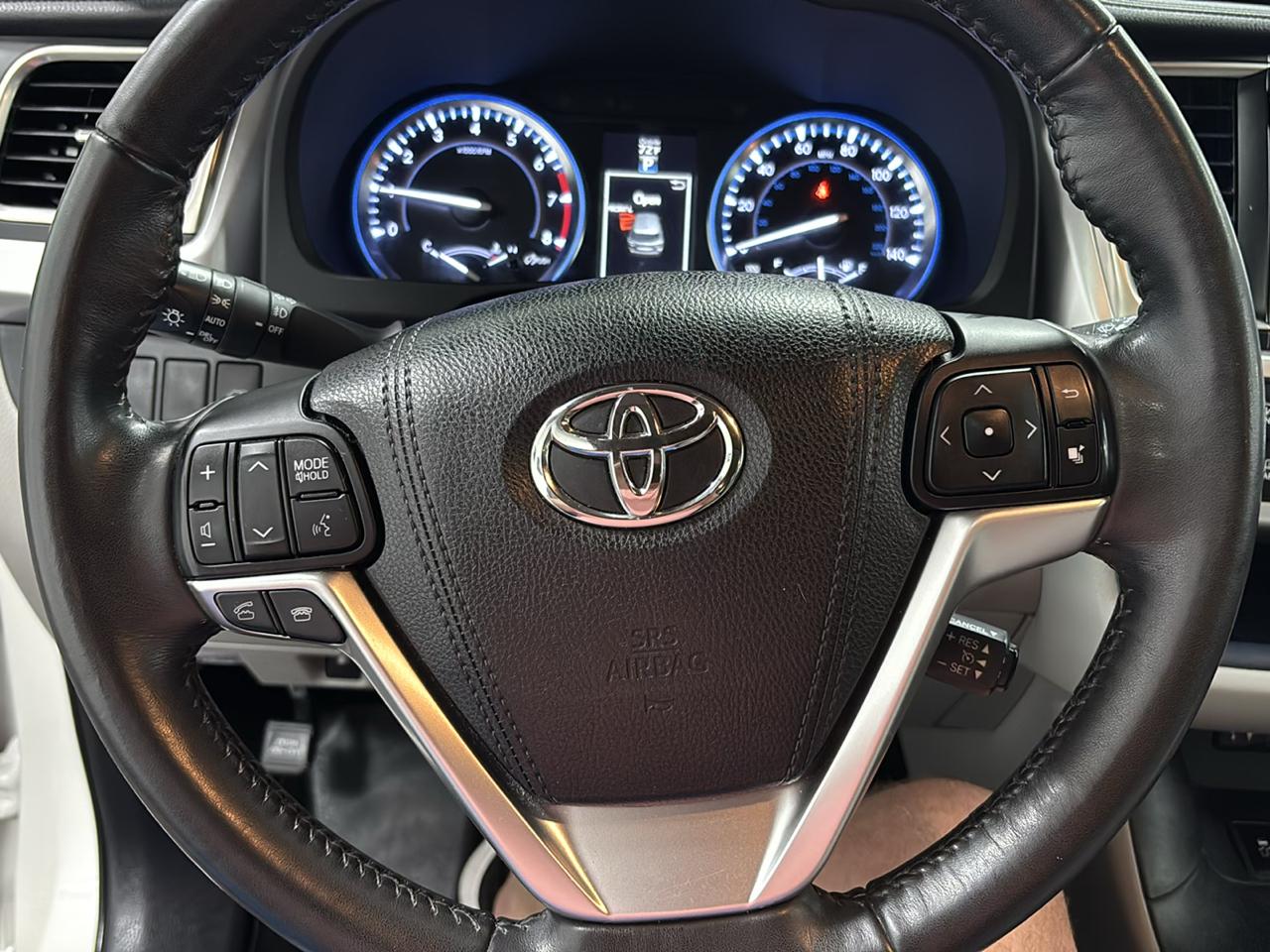 Toyota Highlander XLE AWD V6 2015