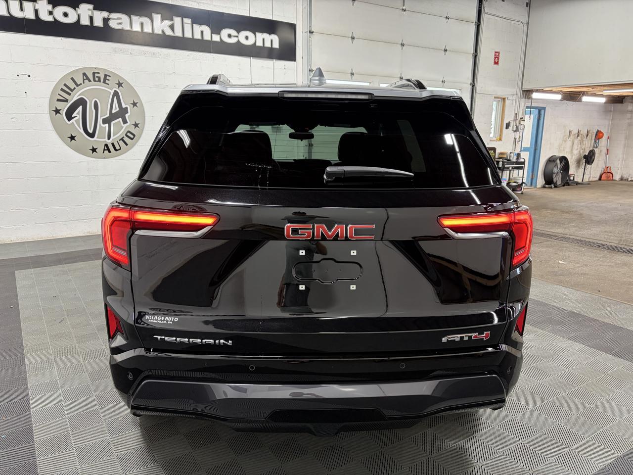 GMC Terrain AT4 AWD 2026