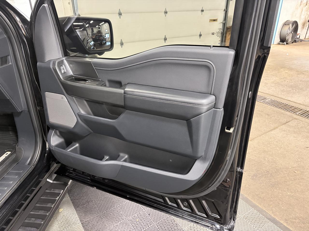 Ford F-150 4WD SuperCrew 157" XLT 2022