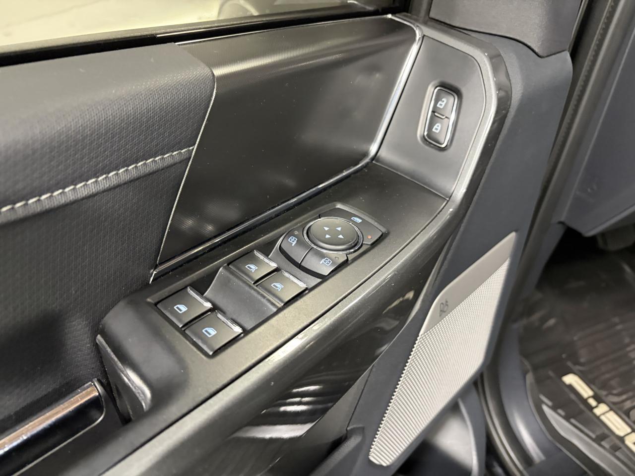 Ford F-150 4WD SuperCrew 157" XLT 2022