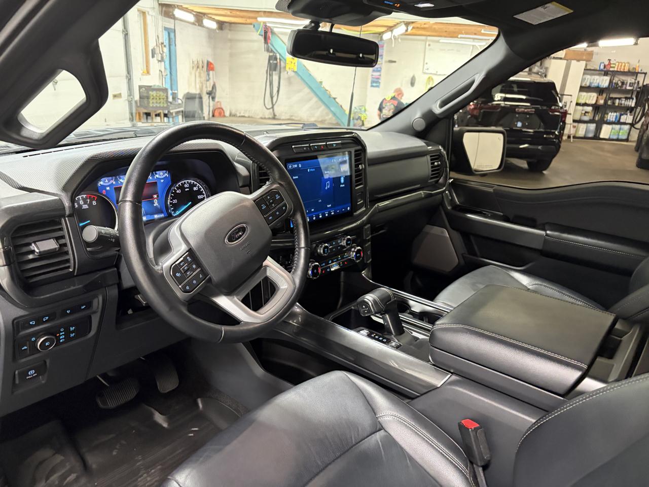 Ford F-150 4WD SuperCrew 157" XLT 2022