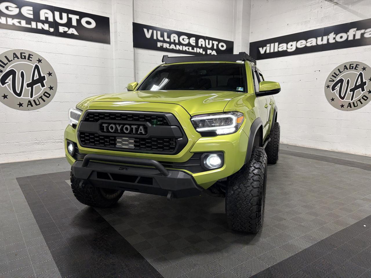 Toyota Tacoma 4WD Double Cab V6 MT TRD Off Road (Natl) 2023