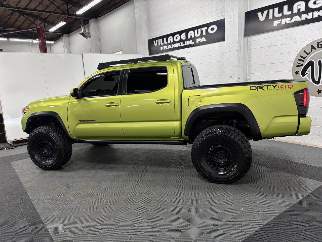 Toyota Tacoma 4WD Double Cab V6 MT TRD Off Road (Natl) 2023