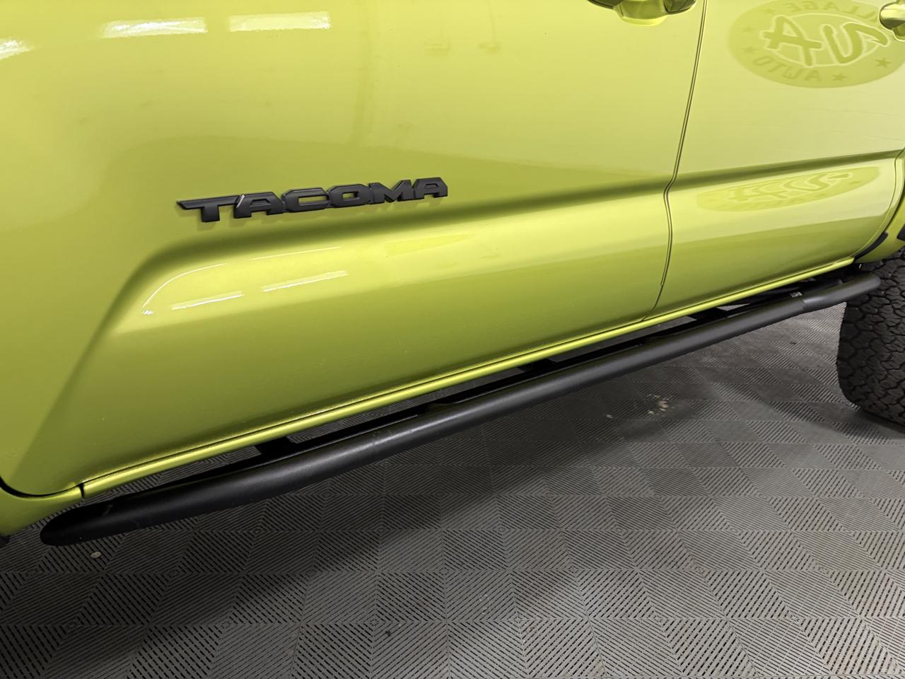 Toyota Tacoma 4WD Double Cab V6 MT TRD Off Road (Natl) 2023