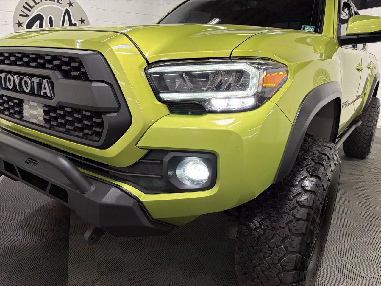 Toyota Tacoma 4WD Double Cab V6 MT TRD Off Road (Natl) 2023
