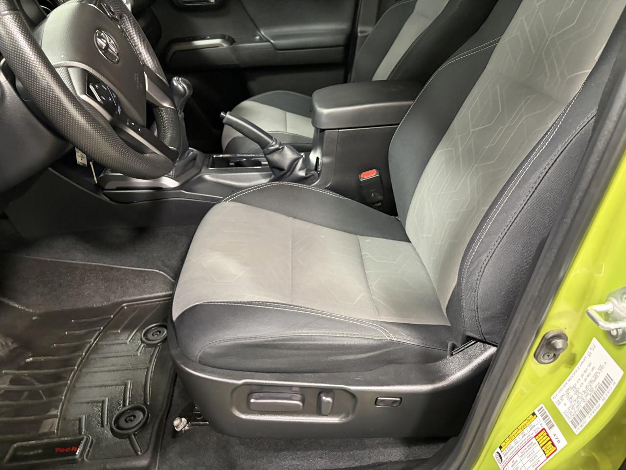 Toyota Tacoma 4WD Double Cab V6 MT TRD Off Road (Natl) 2023