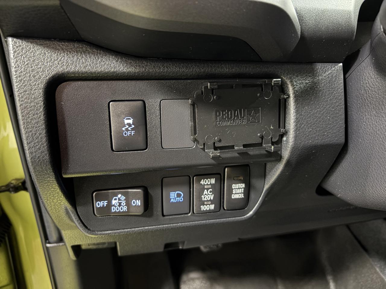 Toyota Tacoma 4WD Double Cab V6 MT TRD Off Road (Natl) 2023