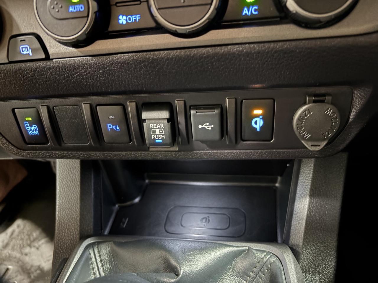 Toyota Tacoma 4WD Double Cab V6 MT TRD Off Road (Natl) 2023