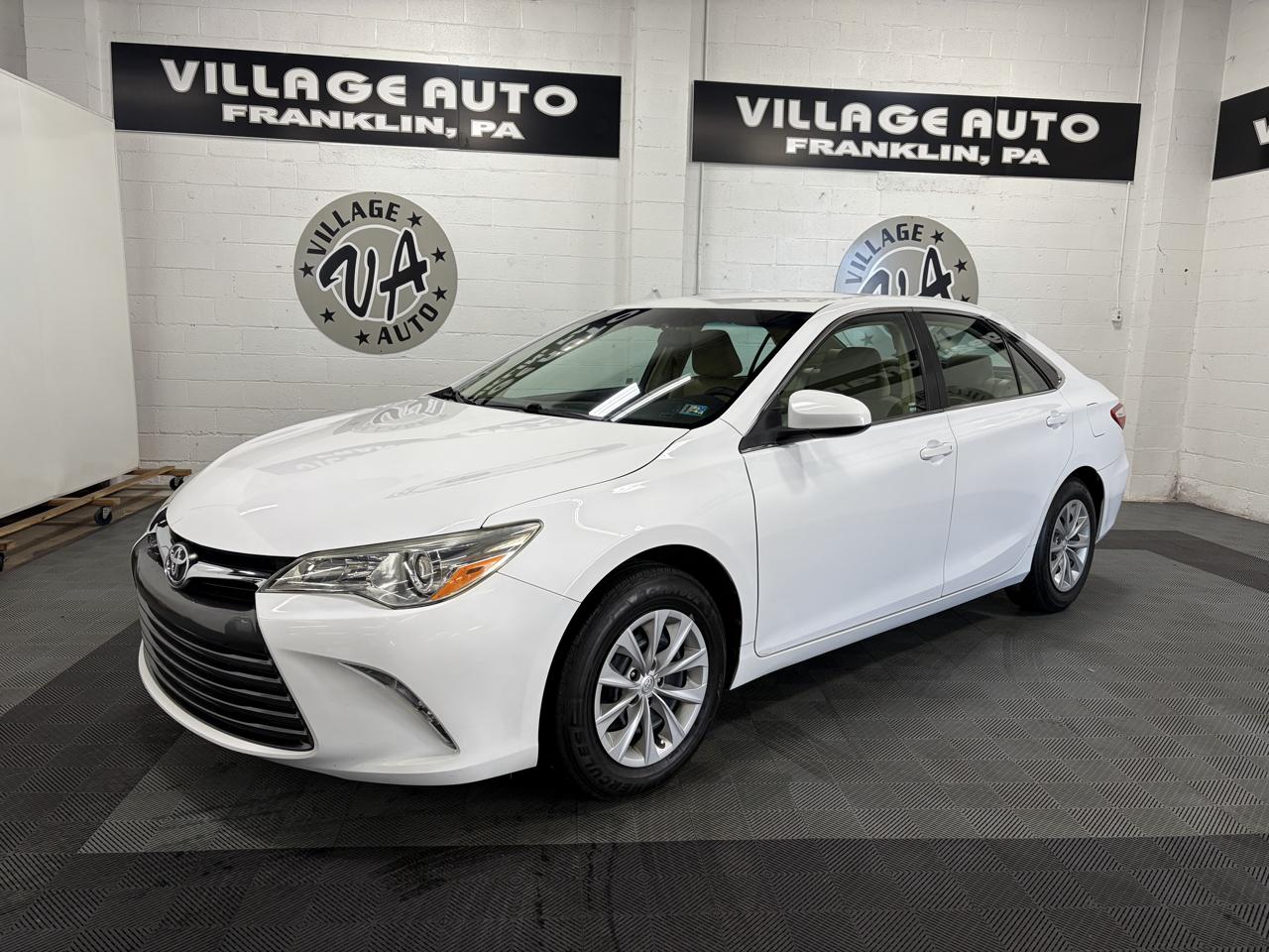 Toyota Camry 4dr Sedan LE 2016