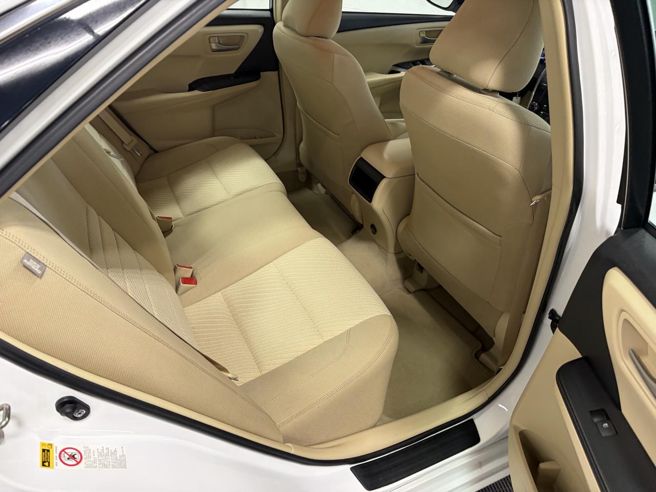 Toyota Camry 4dr Sedan LE 2016