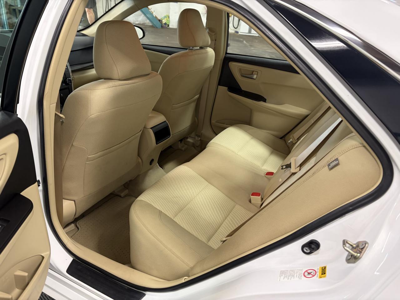 Toyota Camry 4dr Sedan LE 2016