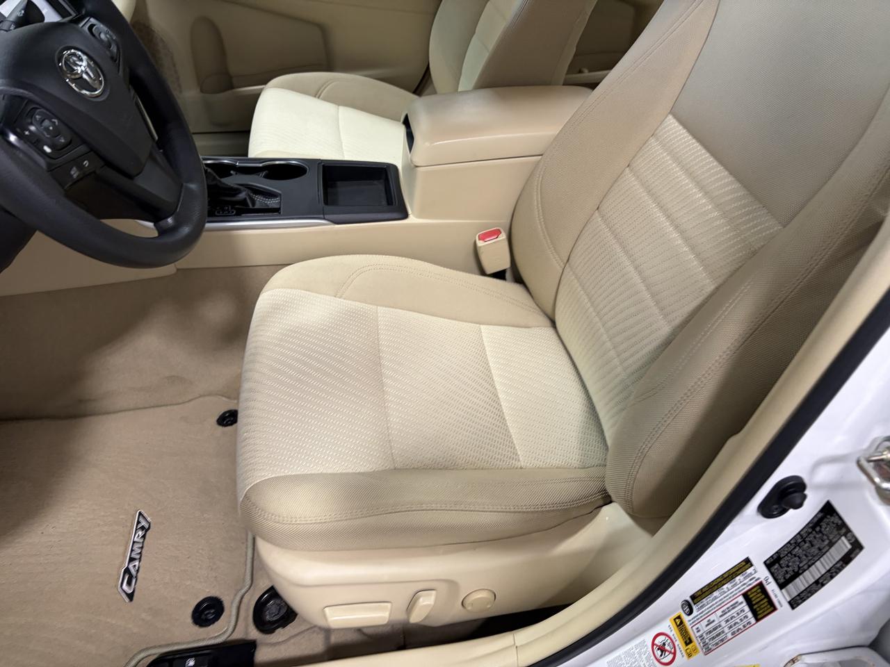 Toyota Camry 4dr Sedan LE 2016