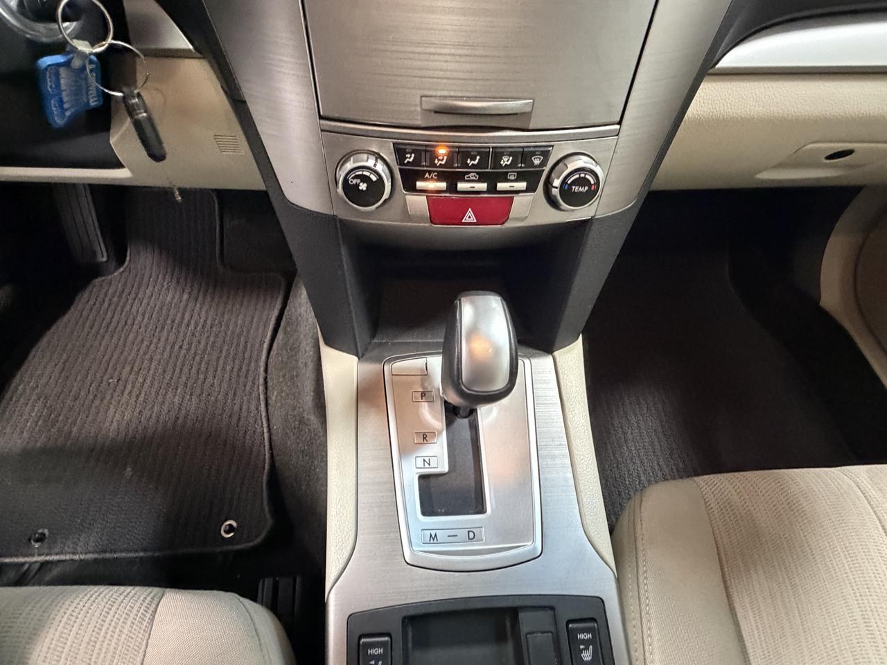 Subaru Outback 2.5i Premium 2014