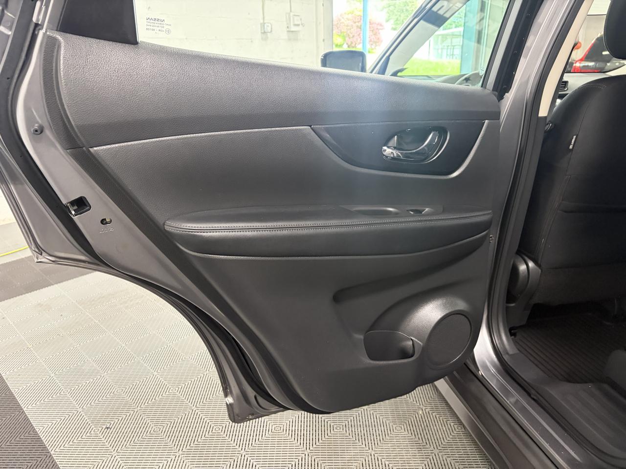 Nissan Rogue S AWD 2017