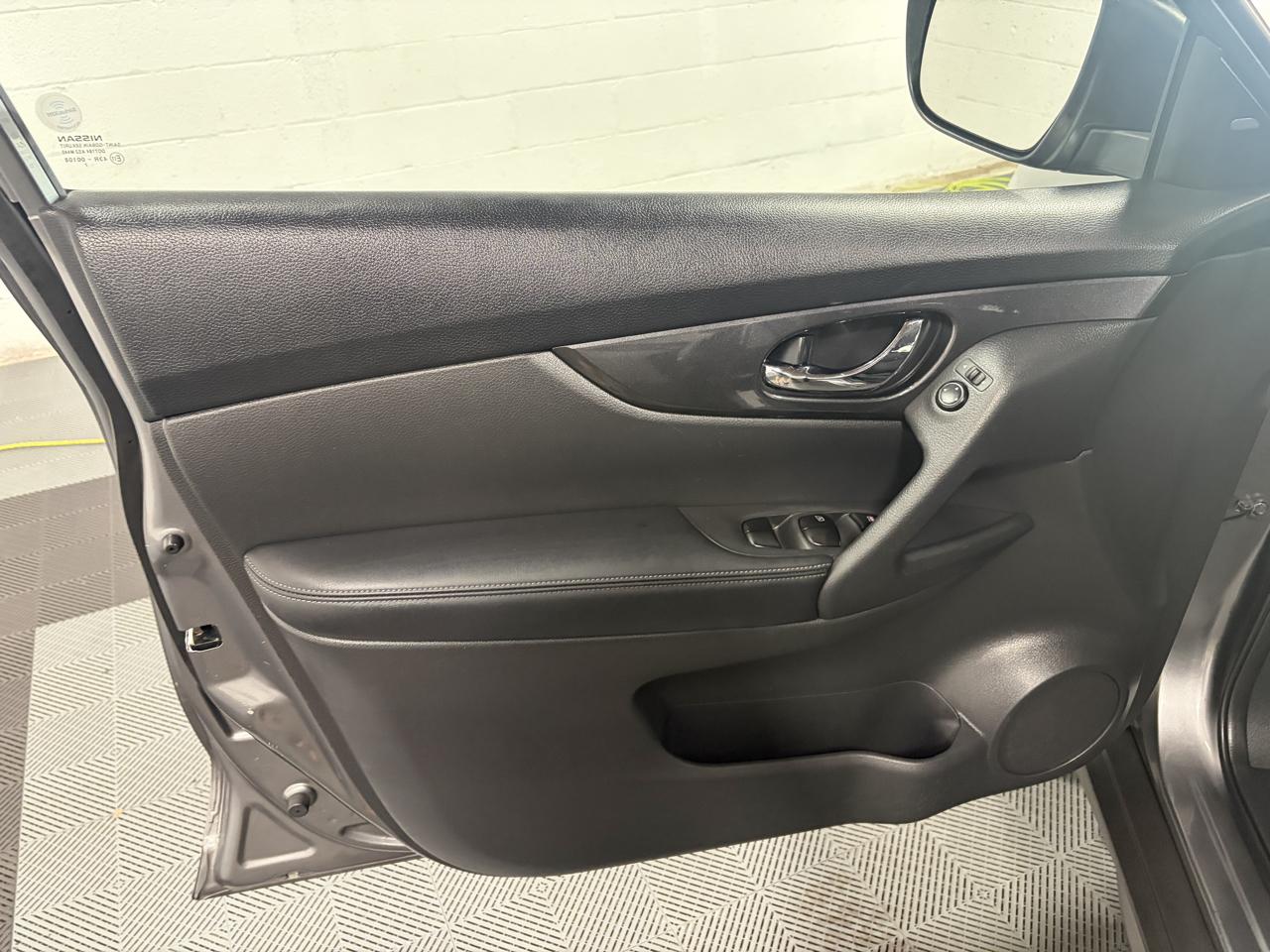 Nissan Rogue S AWD 2017