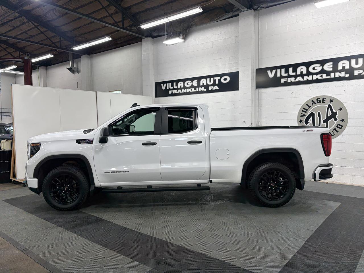 GMC Sierra 1500 4WD Double Cab 147" Pro 2023