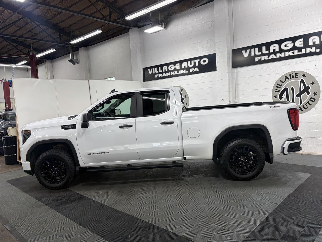 GMC Sierra 1500 4WD Double Cab 147" Pro 2023