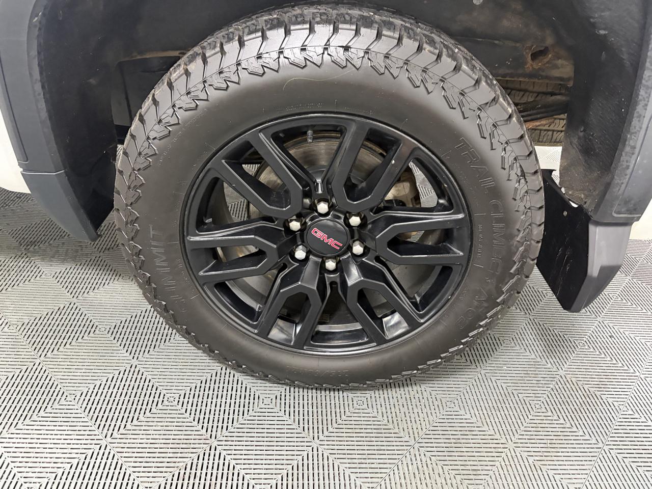 GMC Sierra 1500 4WD Double Cab 147" Pro 2023
