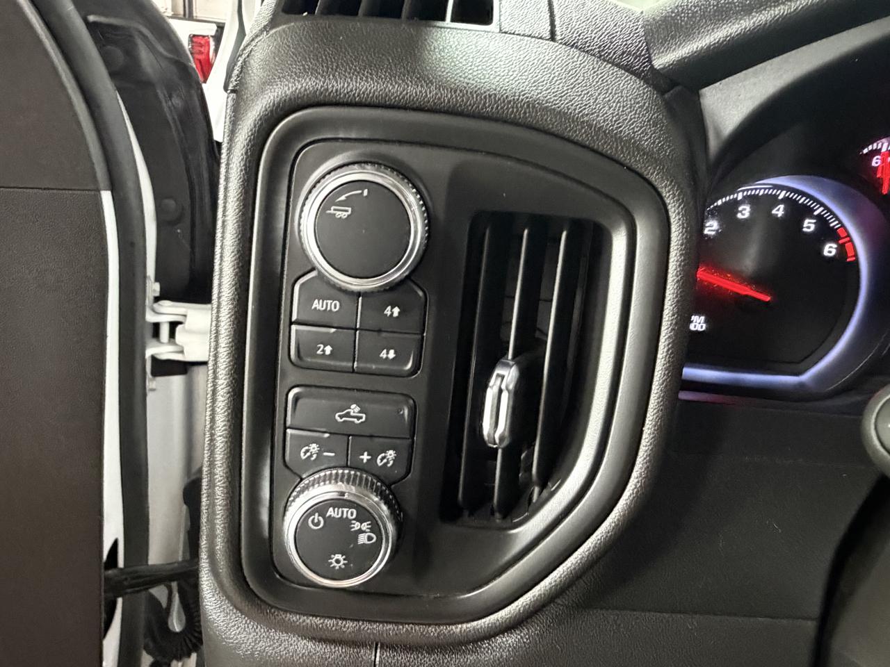 GMC Sierra 1500 4WD Double Cab 147" Pro 2023