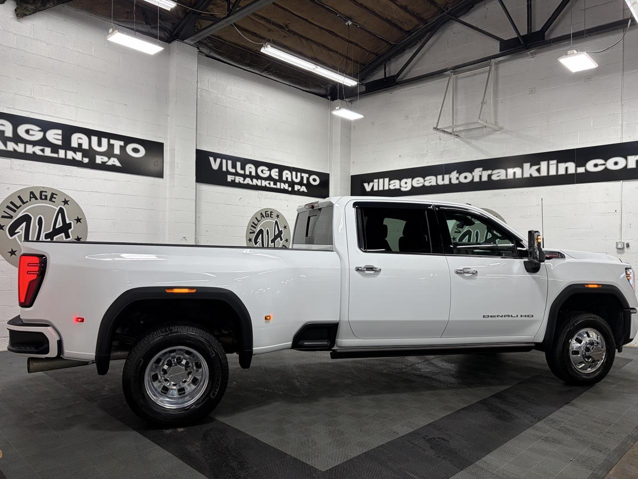 GMC Sierra 3500HD Denali Crew Cab 4WD 2026