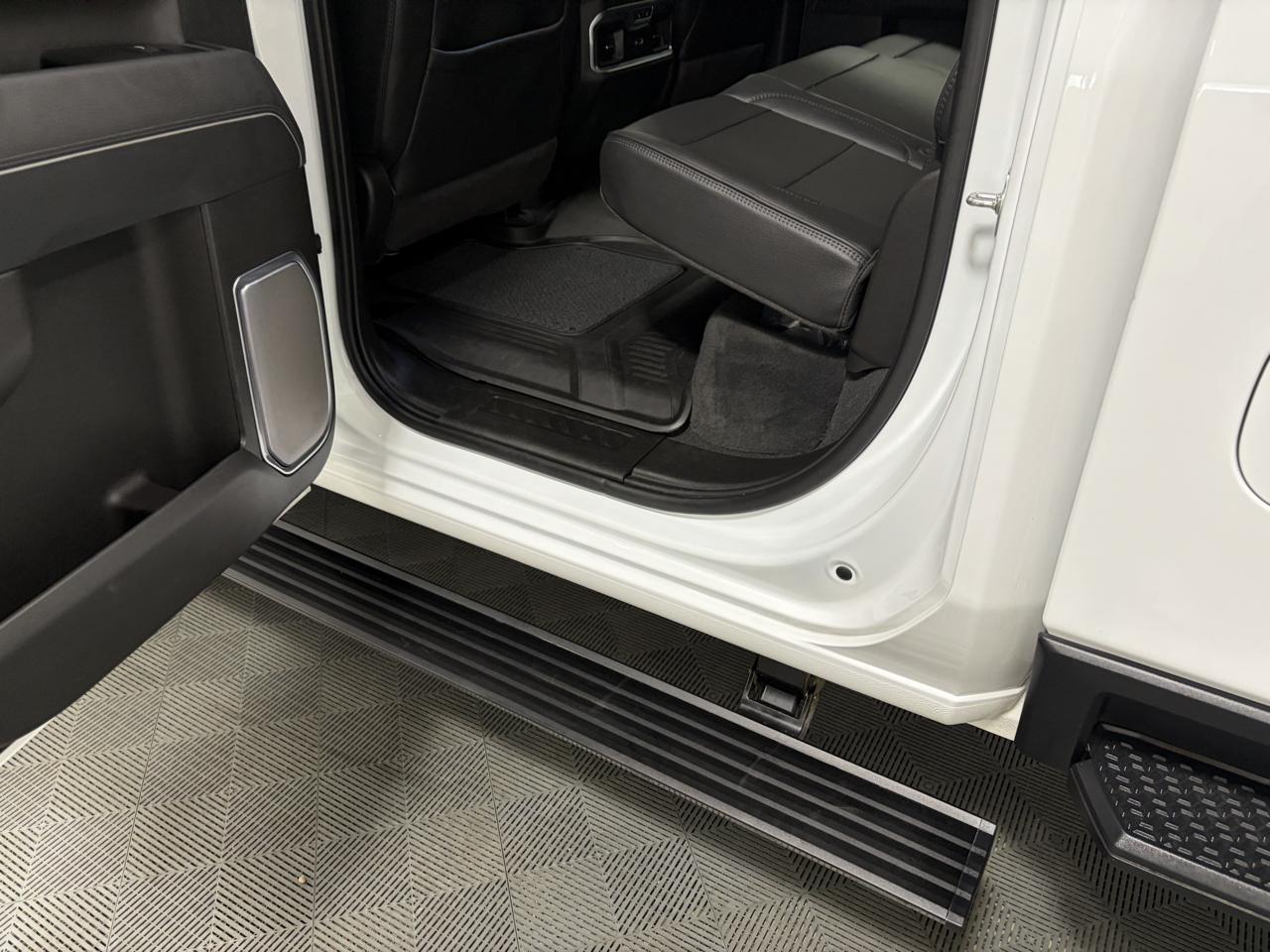 GMC Sierra 3500HD Denali Crew Cab 4WD 2026