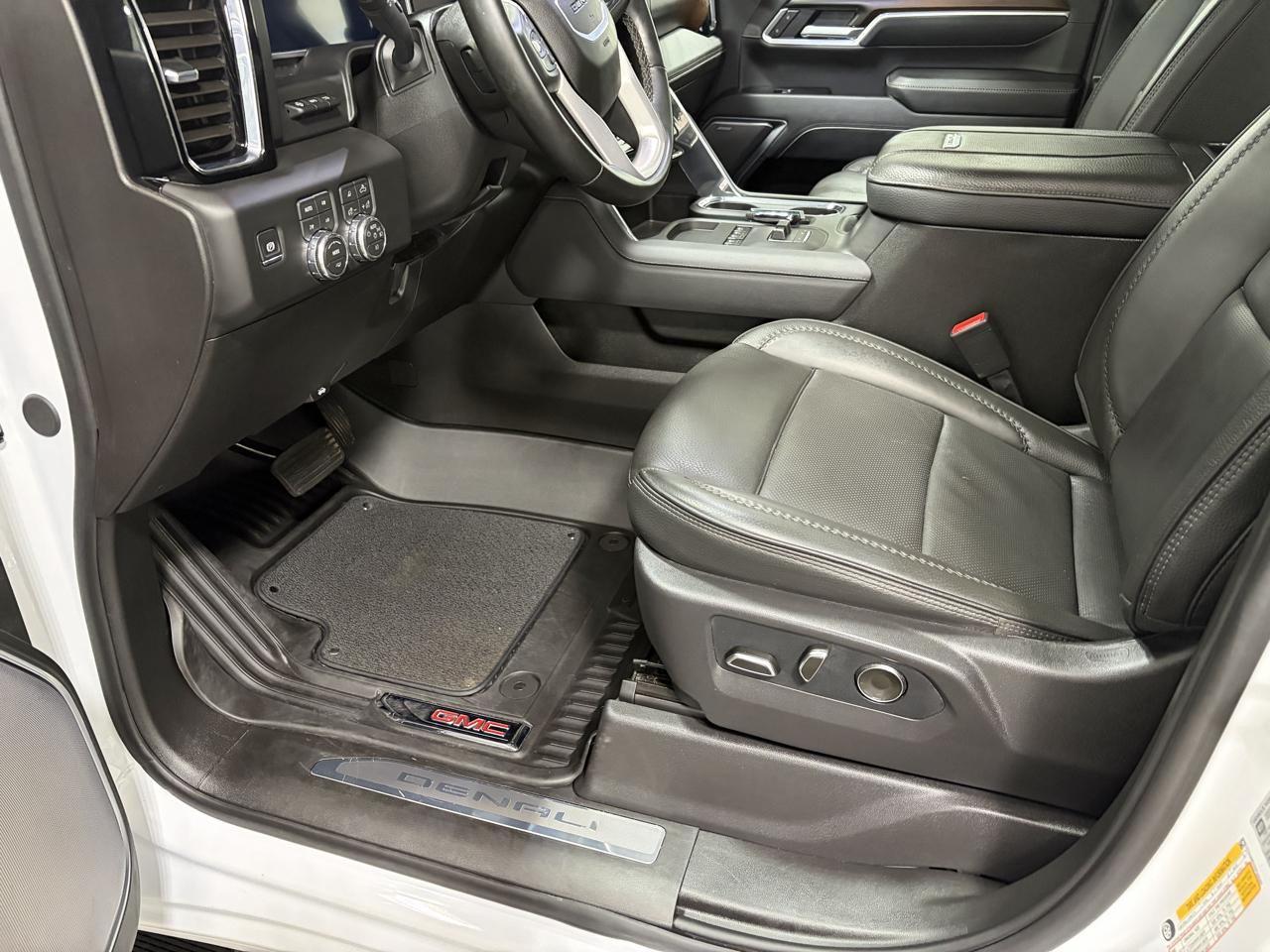 GMC Sierra 3500HD Denali Crew Cab 4WD 2026