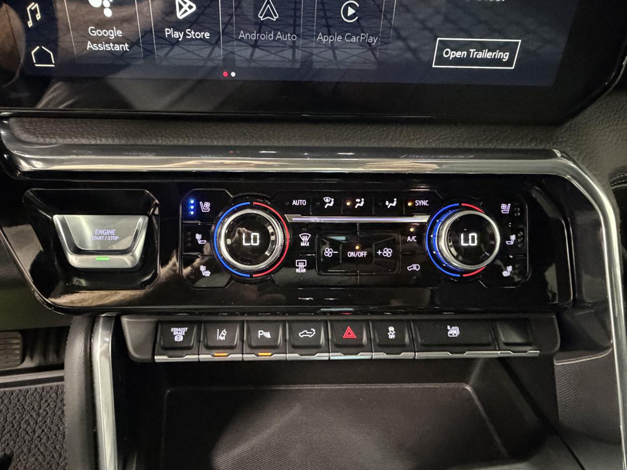 GMC Sierra 3500HD Denali Crew Cab 4WD 2026