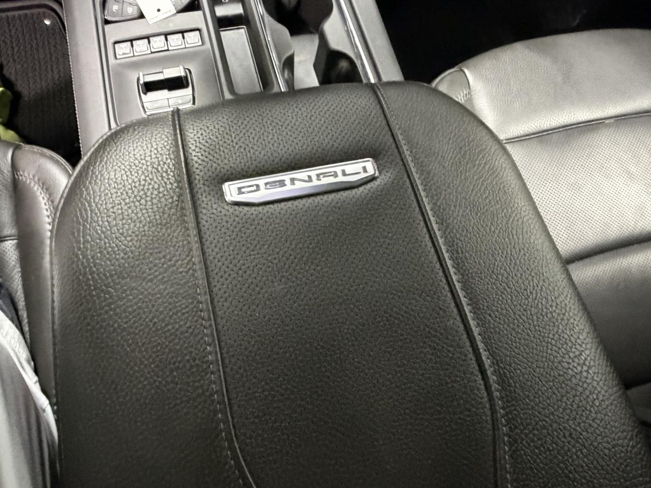 GMC Sierra 3500HD Denali Crew Cab 4WD 2026
