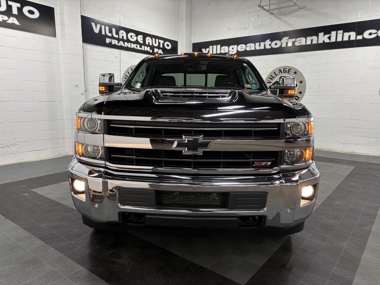 Chevrolet Silverado 3500HD LTZ Crew Cab 4WD 2020
