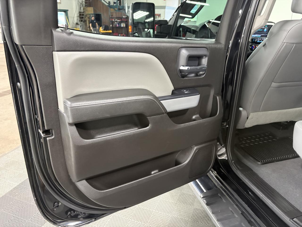 Chevrolet Silverado 3500HD LTZ Crew Cab 4WD 2020