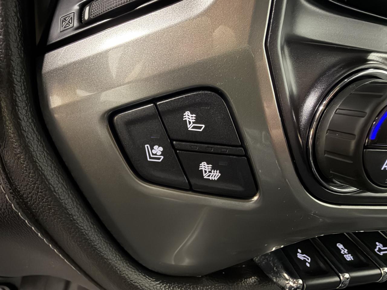 Chevrolet Silverado 3500HD LTZ Crew Cab 4WD 2020