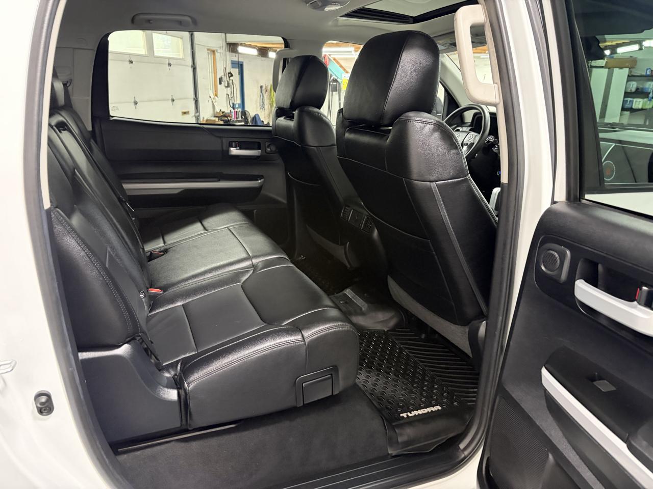Toyota Tundra SR5 5.7L V8 CrewMax 4WD 2021