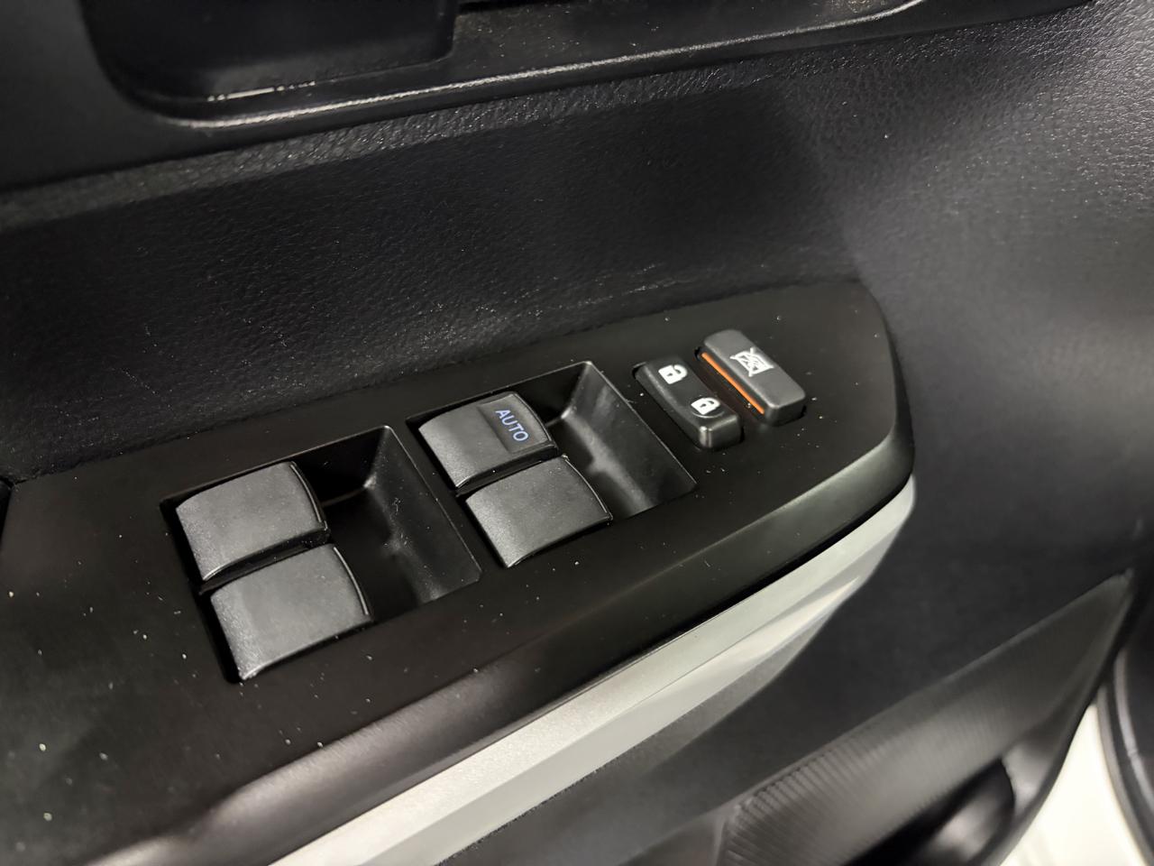Toyota Tundra SR5 5.7L V8 CrewMax 4WD 2021