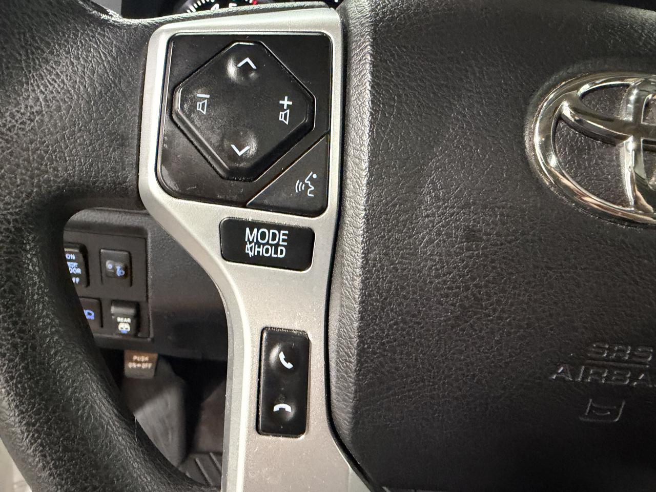 Toyota Tundra SR5 5.7L V8 CrewMax 4WD 2021