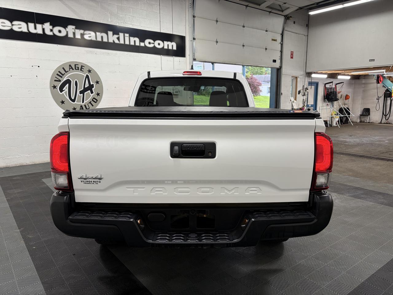 Toyota Tacoma 4WD Access Cab I4 AT SR (Natl) 2019